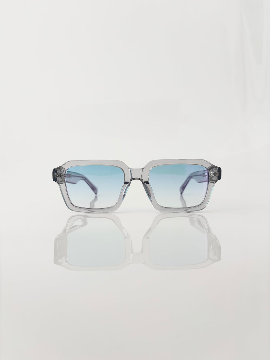 Limited édition gray purple pink designed by Hayk