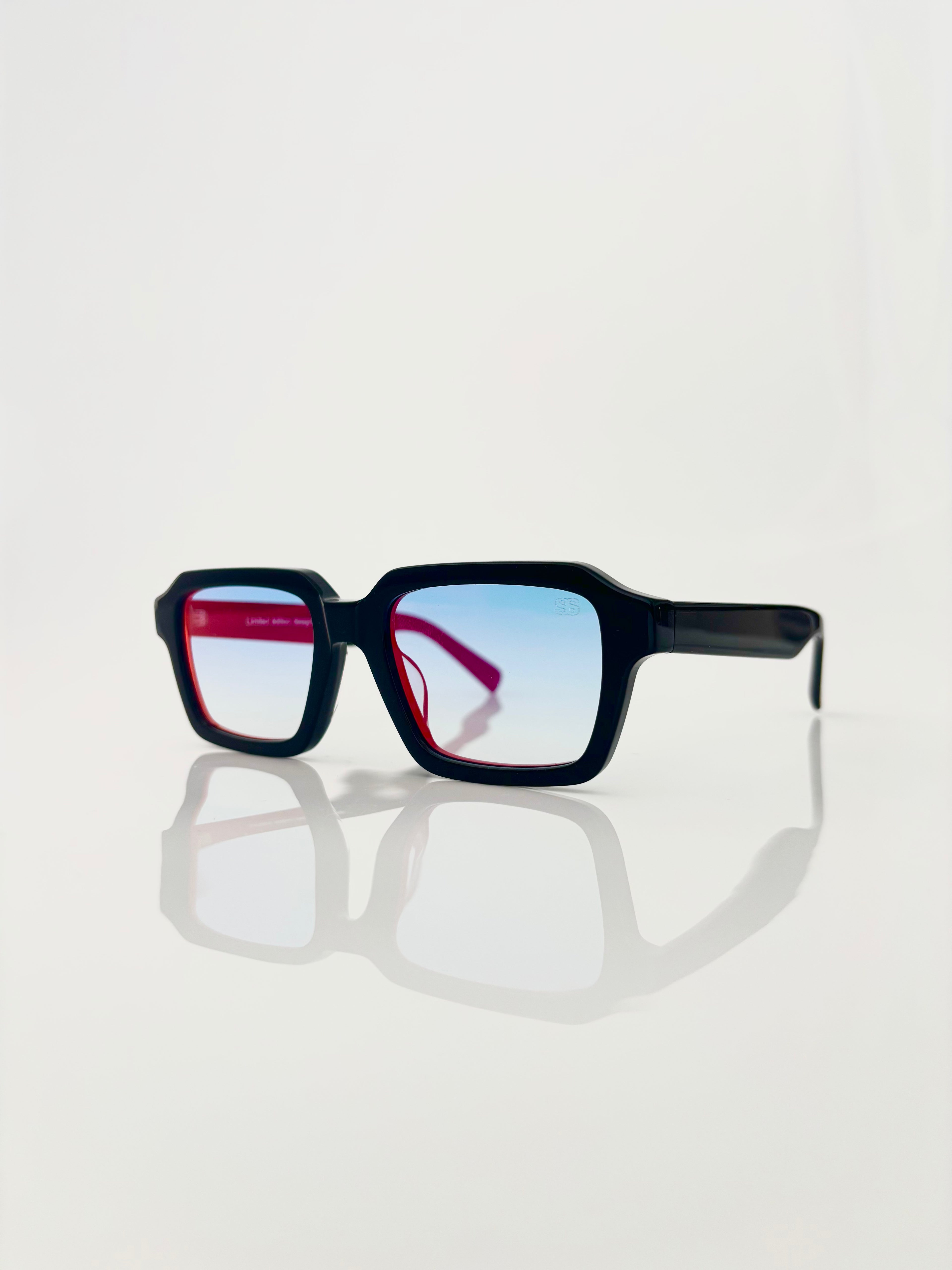 Limited édition black purple pink designed by Hayk