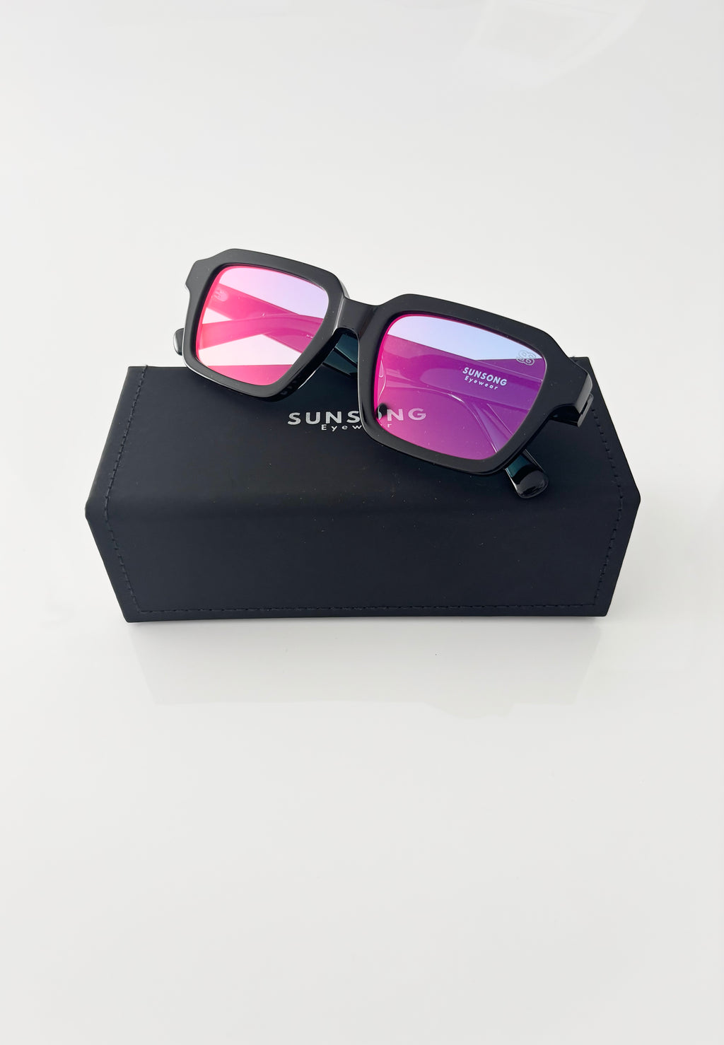 Limited édition black purple pink designed by Hayk
