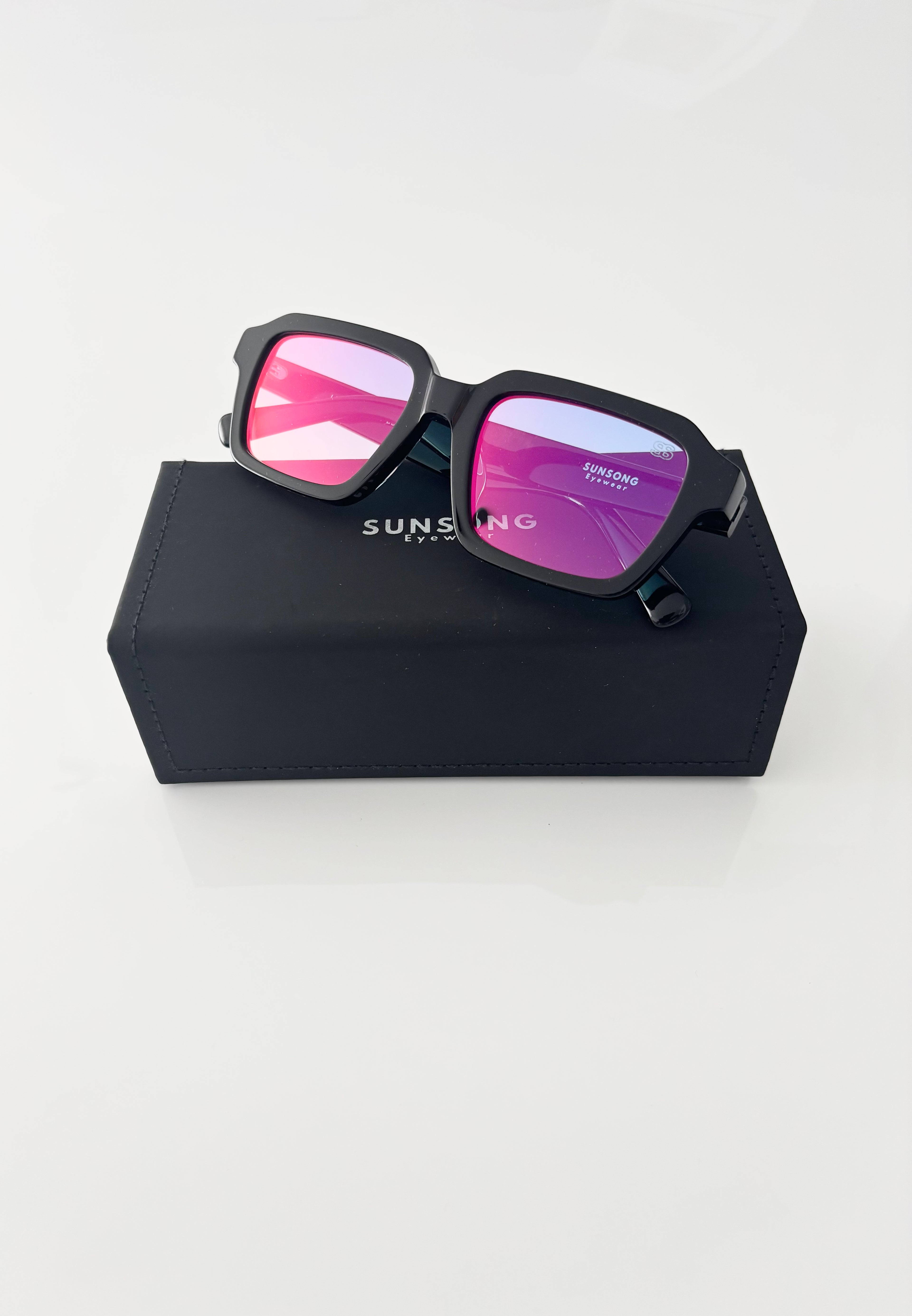 Limited édition black purple pink designed by Hayk