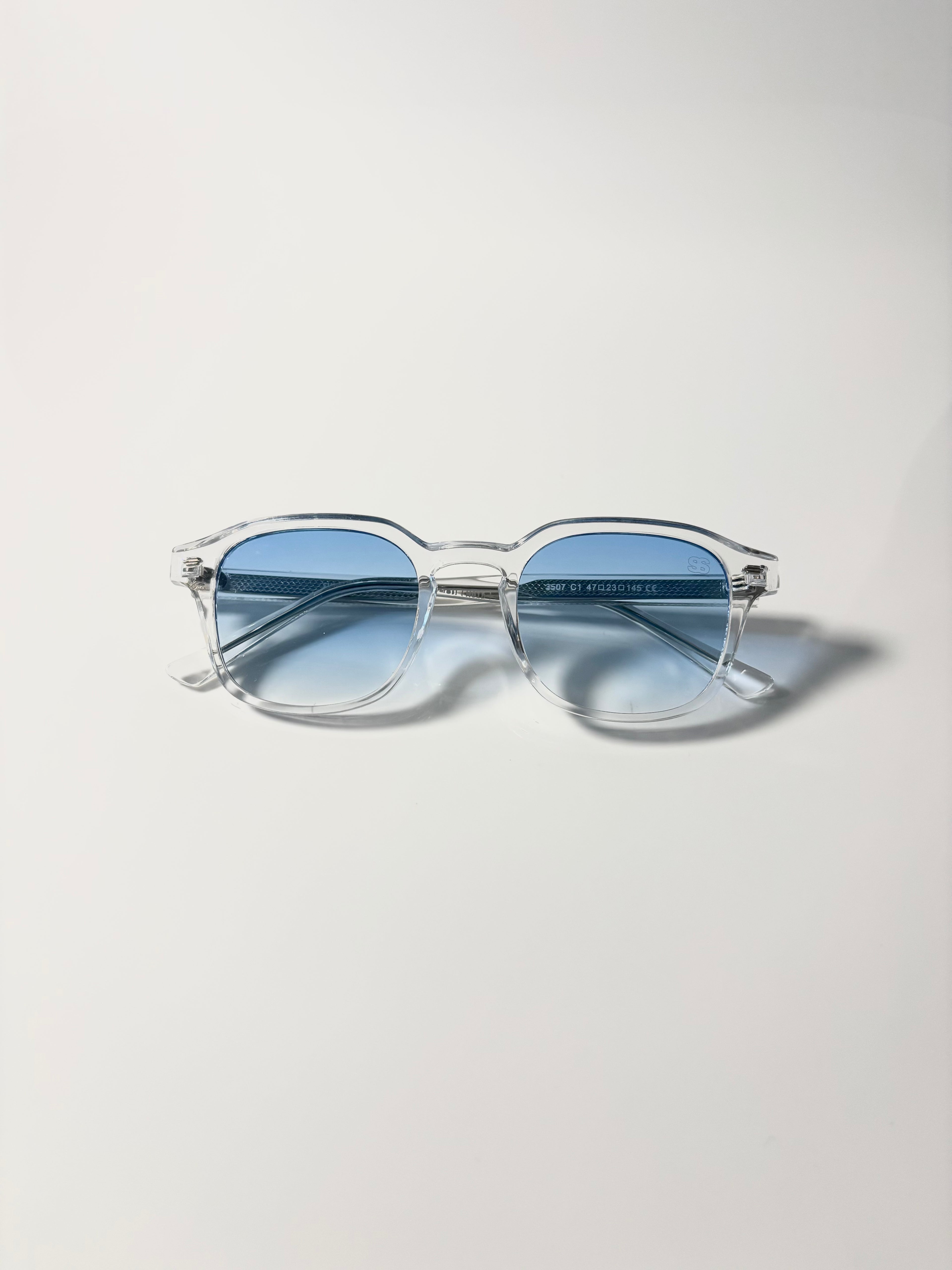Aurore white blue