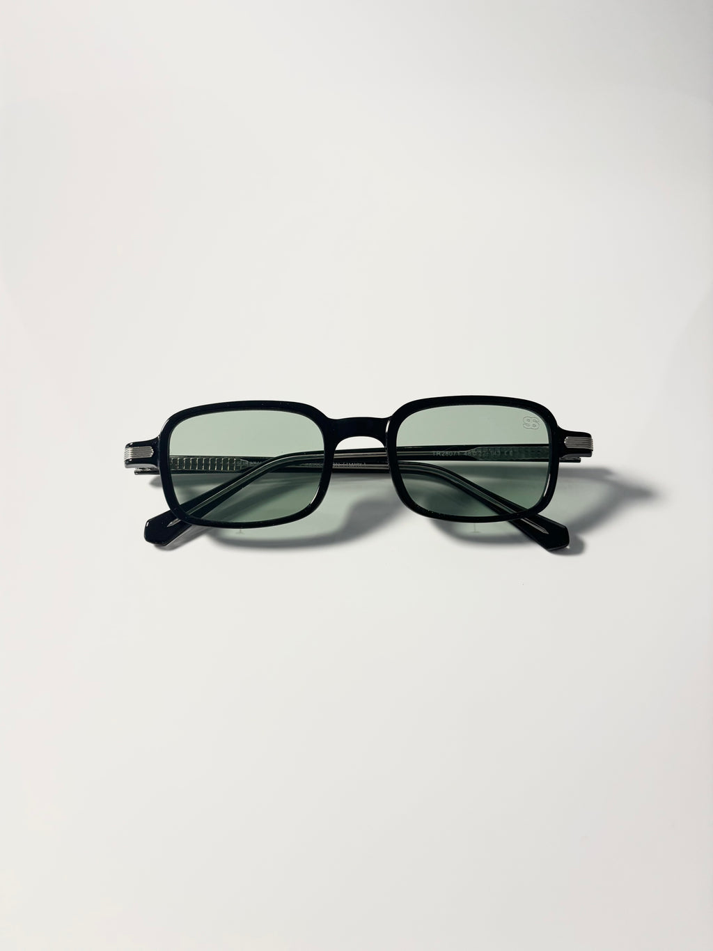 Velar black green