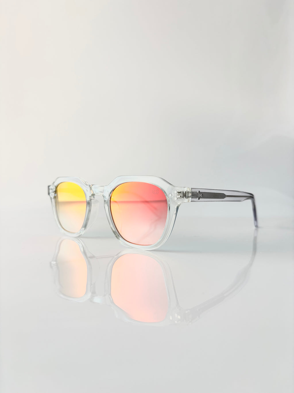 Aron cristal red