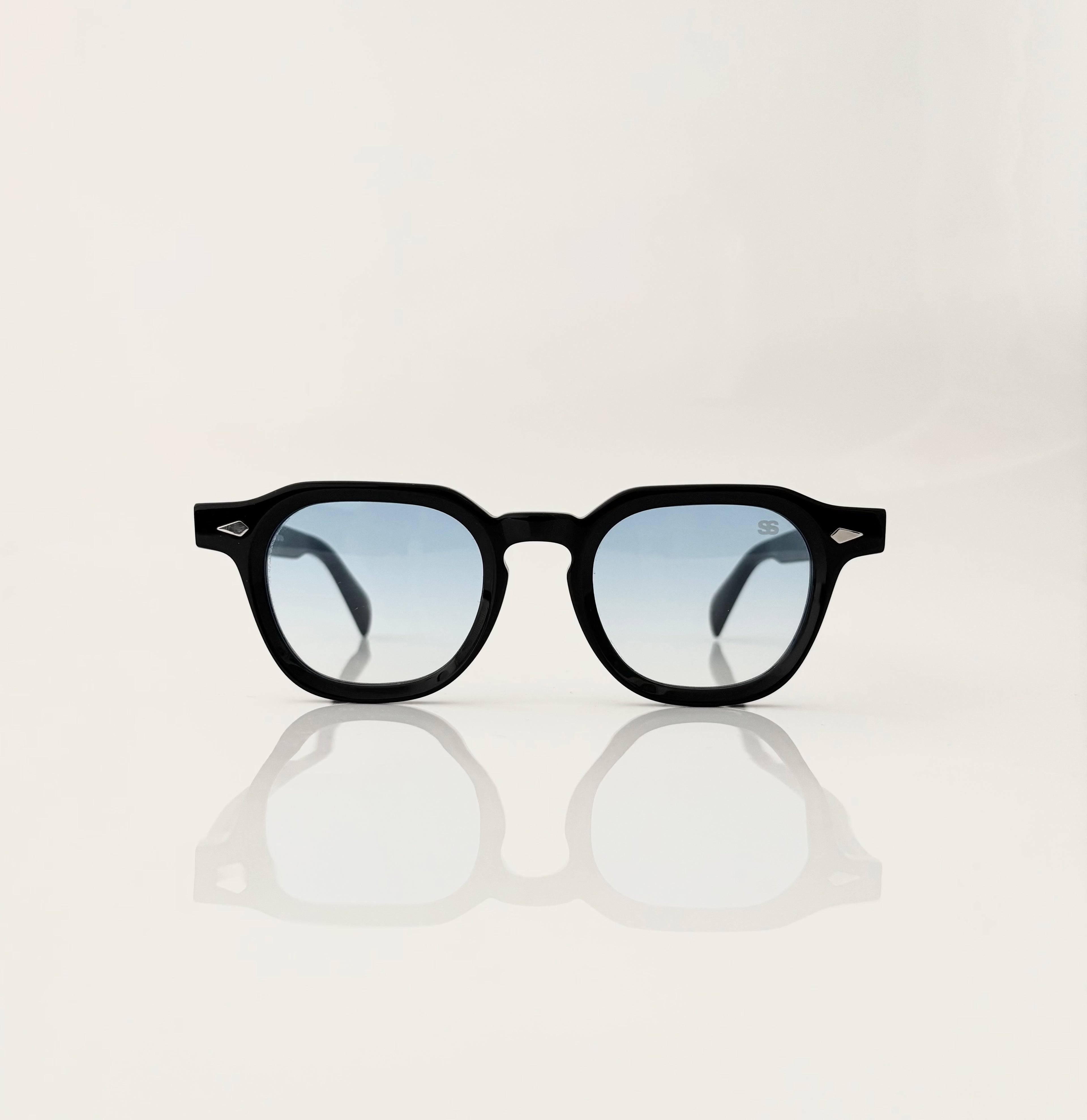 Gaston gradient blue