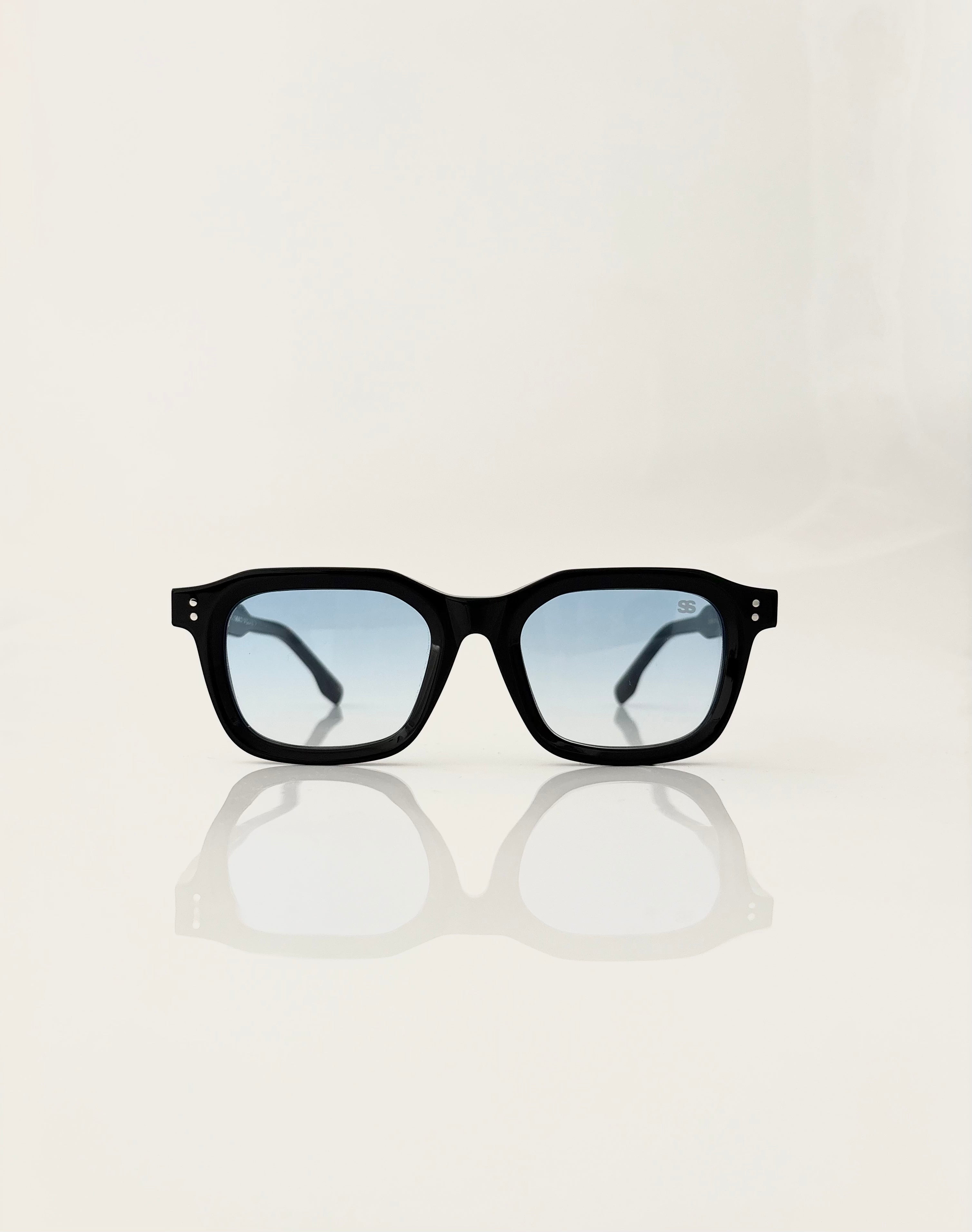 Emile gradient blue