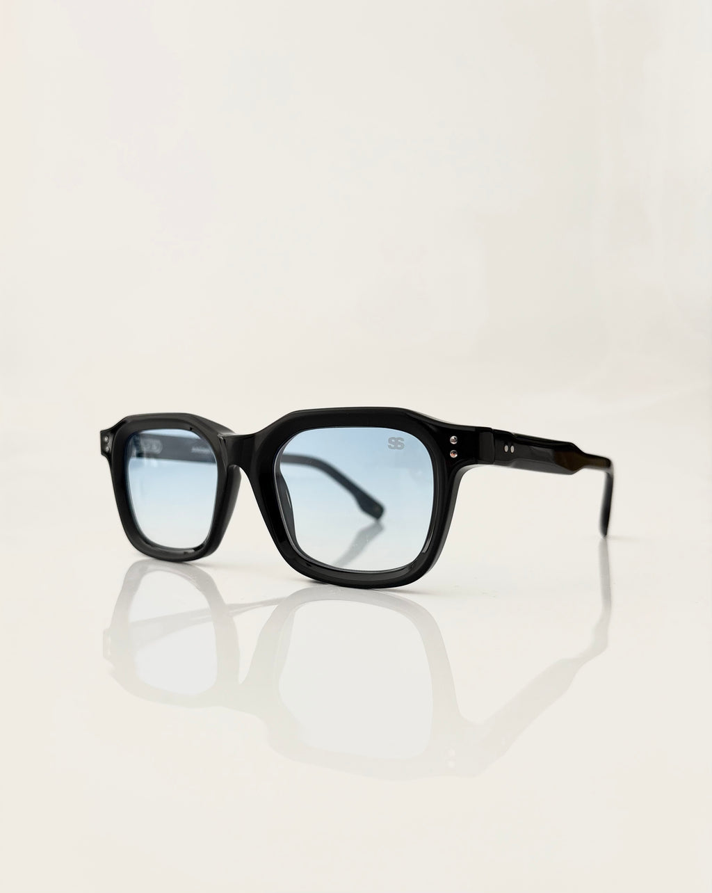 Emile gradient blue