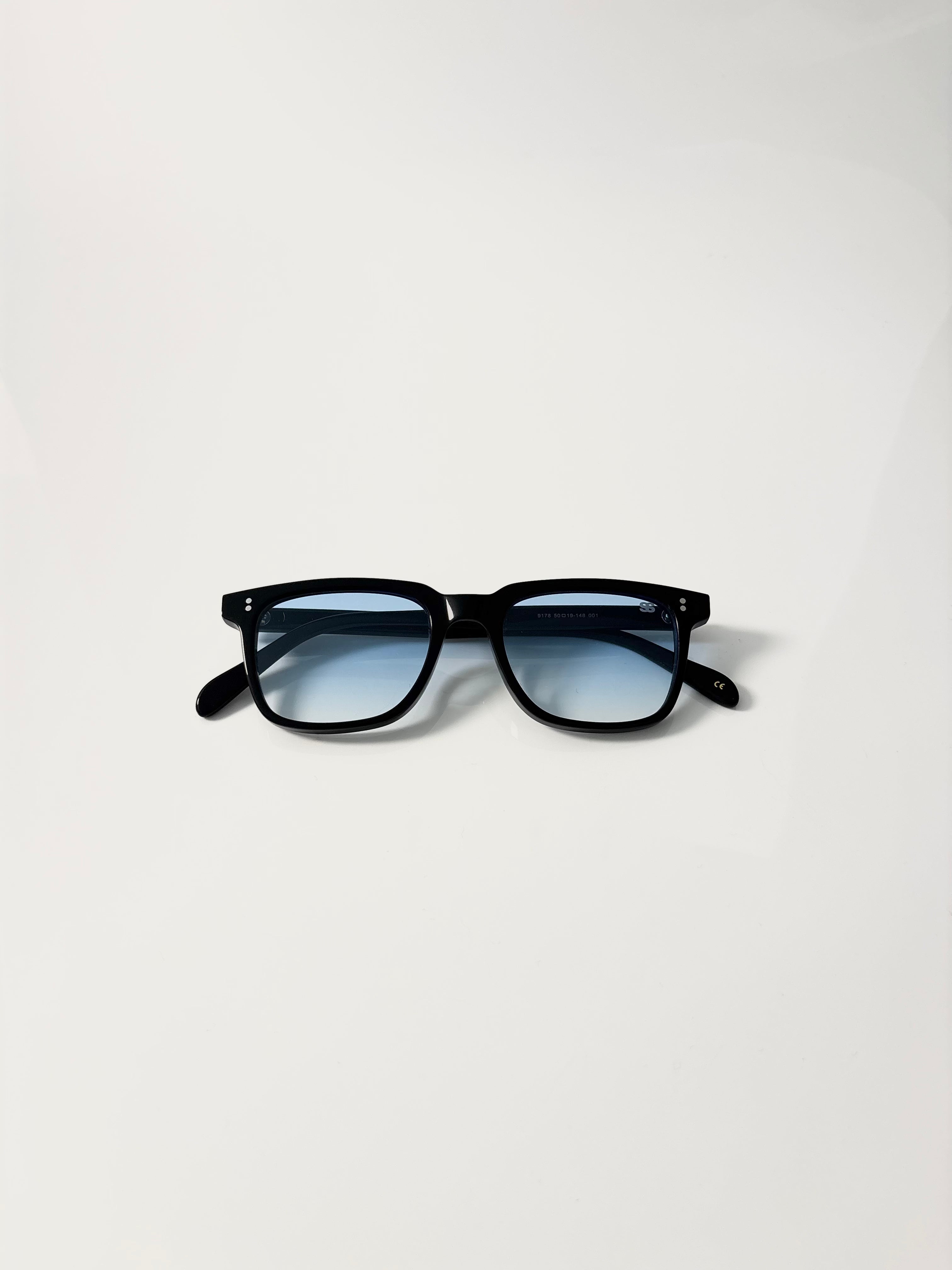 Eden gradient blue