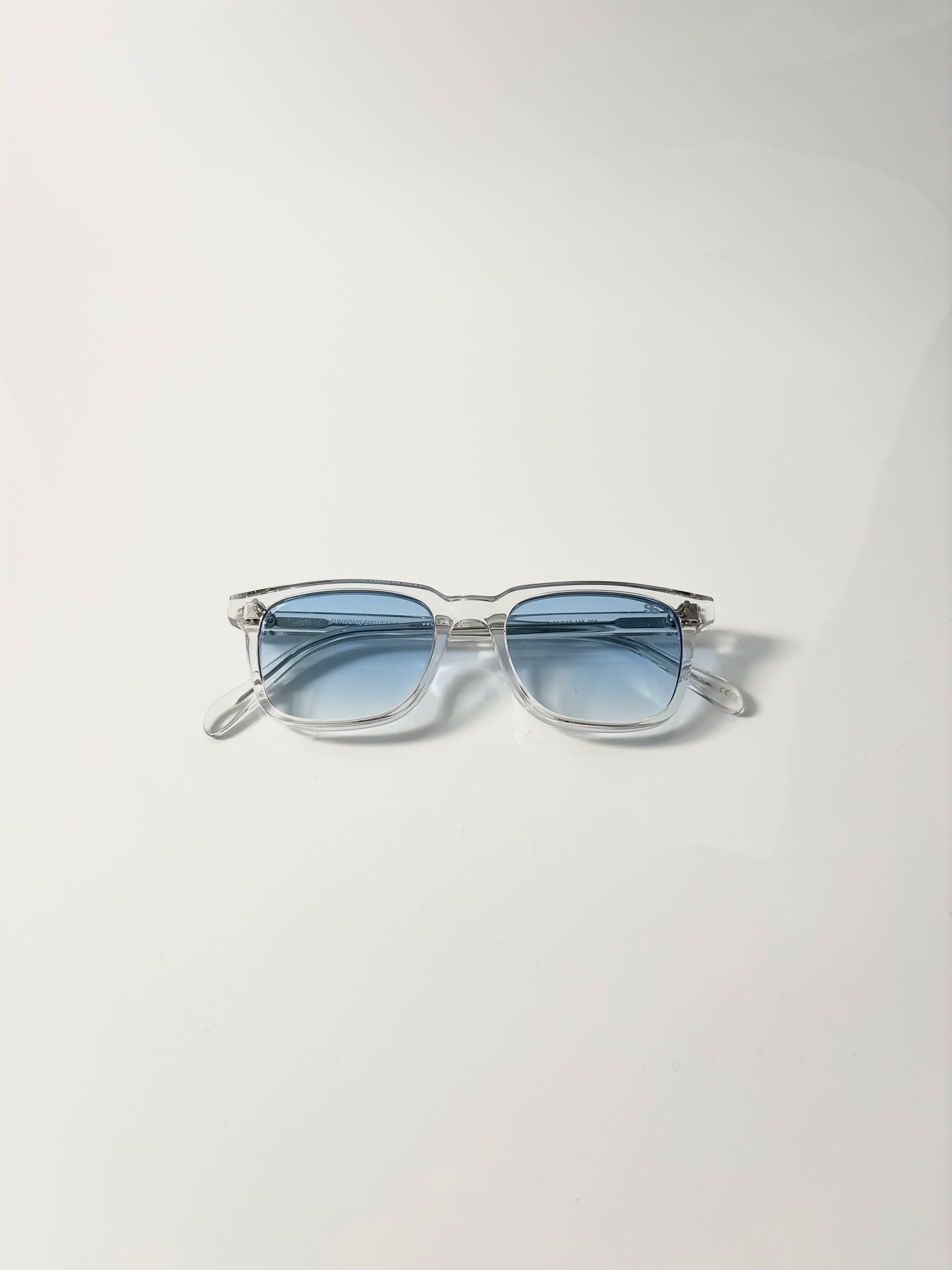 Eden ghost gradient blue